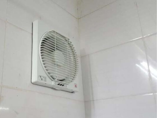 Lưu ý khi sử dụng quạt thông gió