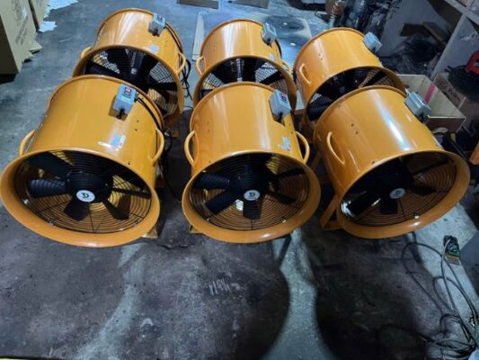 Quạt hút hướng trục D300 nhỏ gọn tiện lợi sử dụng